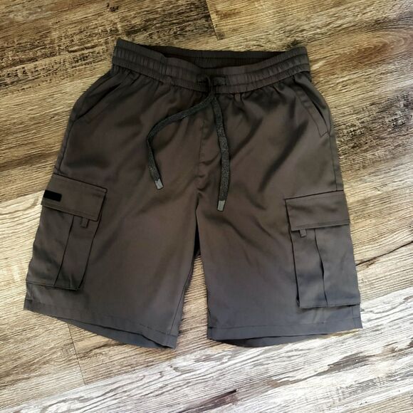 Gray Cargo Shorts Size Medium - Picture 1 of 9